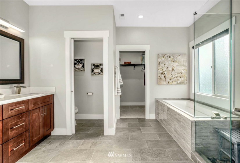 8900 384th, Snoqualmie, Washington 98065, 5 Bedrooms Bedrooms, ,2 BathroomsBathrooms,Residential,For Sale,384th,NWM1879651