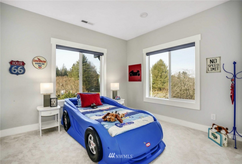 8900 384th, Snoqualmie, Washington 98065, 5 Bedrooms Bedrooms, ,2 BathroomsBathrooms,Residential,For Sale,384th,NWM1879651