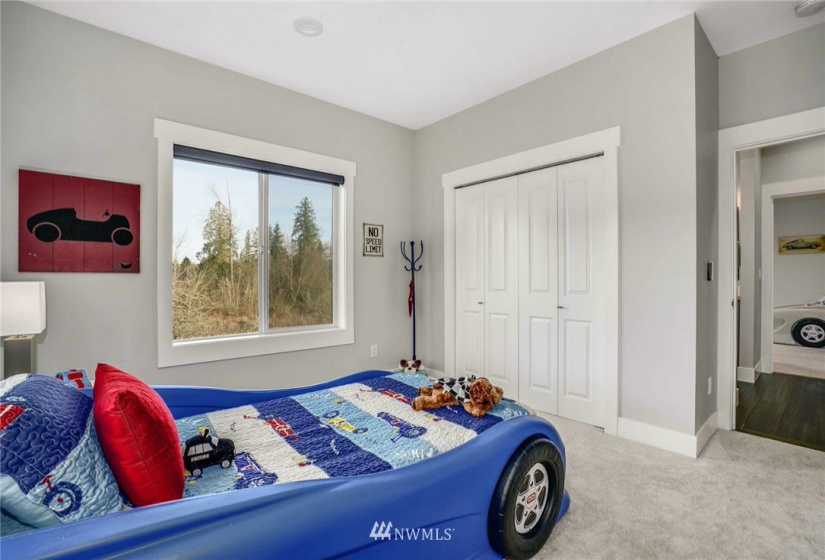 8900 384th, Snoqualmie, Washington 98065, 5 Bedrooms Bedrooms, ,2 BathroomsBathrooms,Residential,For Sale,384th,NWM1879651