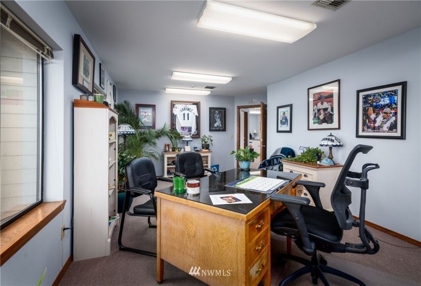860 Bayshore, Oak Harbor, Washington 98277, ,Commercial Sale,For Sale,Bayshore,NWM1879835
