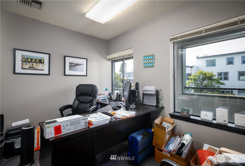 860 Bayshore, Oak Harbor, Washington 98277, ,Commercial Sale,For Sale,Bayshore,NWM1879835