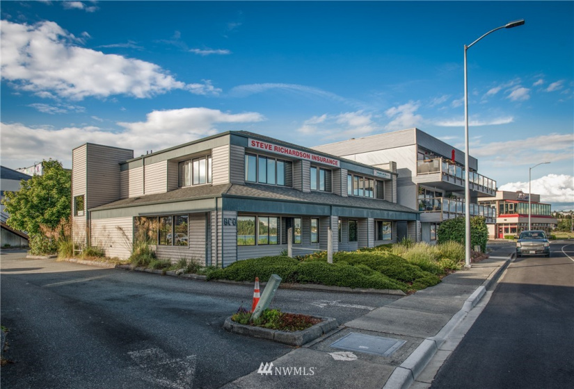 860 Bayshore, Oak Harbor, Washington 98277, ,Commercial Sale,For Sale,Bayshore,NWM1879835