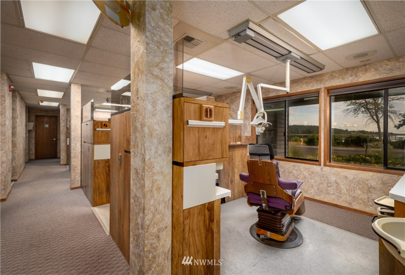 860 Bayshore, Oak Harbor, Washington 98277, ,Commercial Sale,For Sale,Bayshore,NWM1879835