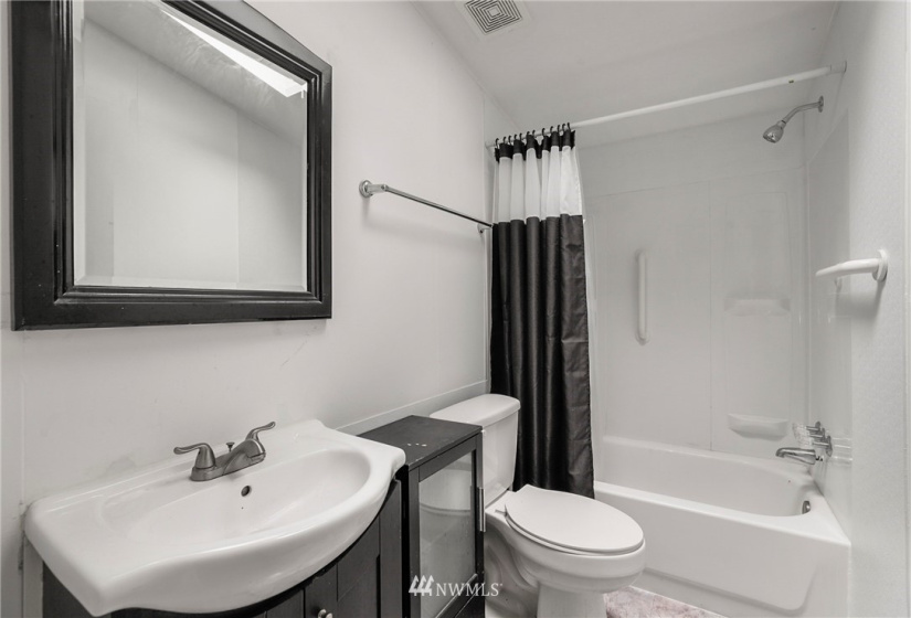 140 Hamma Hamma, Hoodsport, Washington 98548, 2 Bedrooms Bedrooms, ,2 BathroomsBathrooms,Residential,For Sale,Hamma Hamma,NWM1879998