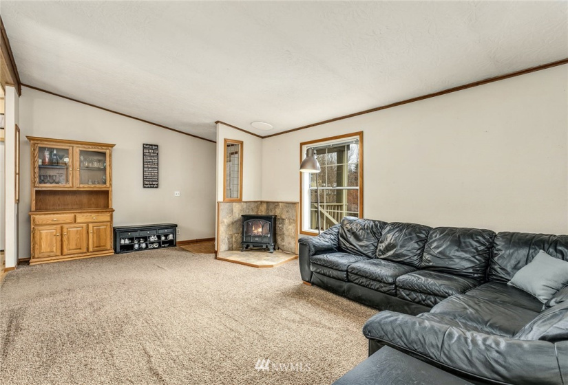12906 226th, Bonney Lake, Washington 98391, 3 Bedrooms Bedrooms, ,1 BathroomBathrooms,Manufactured In Park,For Sale,226th,NWM1879904