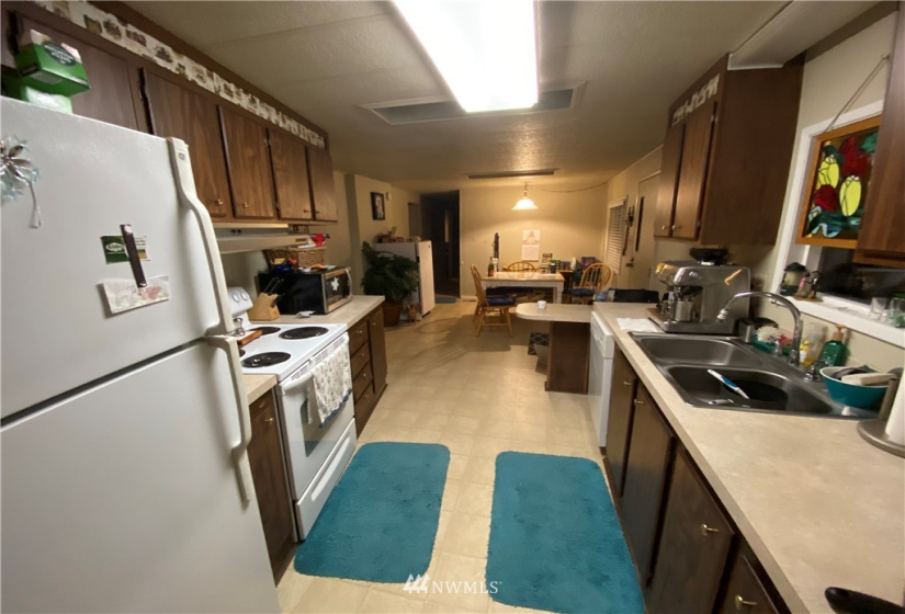 12605 Gibson, Everett, Washington 98204, 3 Bedrooms Bedrooms, ,1 BathroomBathrooms,Manufactured In Park,For Sale,Gibson,NWM1880282