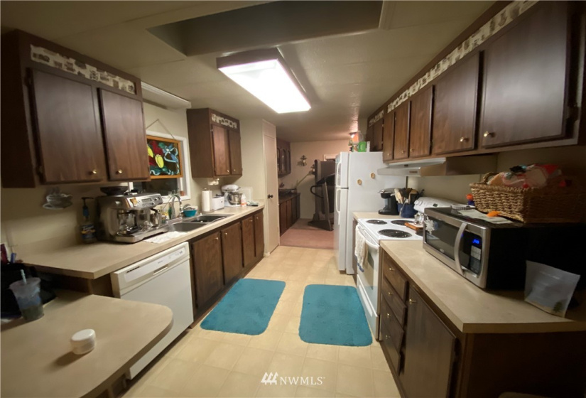 12605 Gibson, Everett, Washington 98204, 3 Bedrooms Bedrooms, ,1 BathroomBathrooms,Manufactured In Park,For Sale,Gibson,NWM1880282