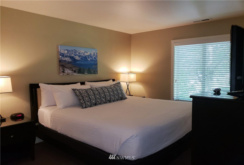 1 Beach 550-A, Manson, Washington 98831, 2 Bedrooms Bedrooms, ,2 BathroomsBathrooms,Residential,For Sale,Beach,Beach 550-A,NWM1368143