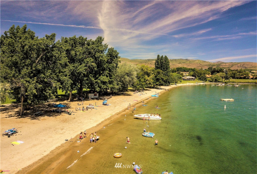 1 Beach 550-A, Manson, Washington 98831, 2 Bedrooms Bedrooms, ,2 BathroomsBathrooms,Residential,For Sale,Beach,Beach 550-A,NWM1368143