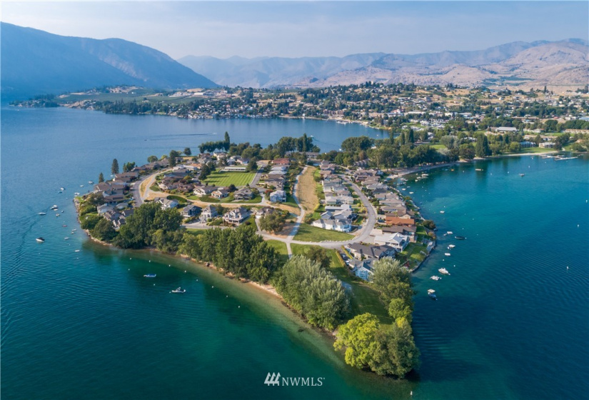 1 Beach 550-A, Manson, Washington 98831, 2 Bedrooms Bedrooms, ,2 BathroomsBathrooms,Residential,For Sale,Beach,Beach 550-A,NWM1368143