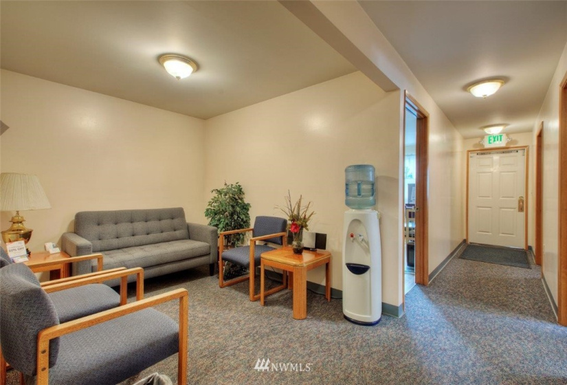 615 Titus, Kent, Washington 98032, ,Commercial Sale,For Sale,Titus,NWM1879353