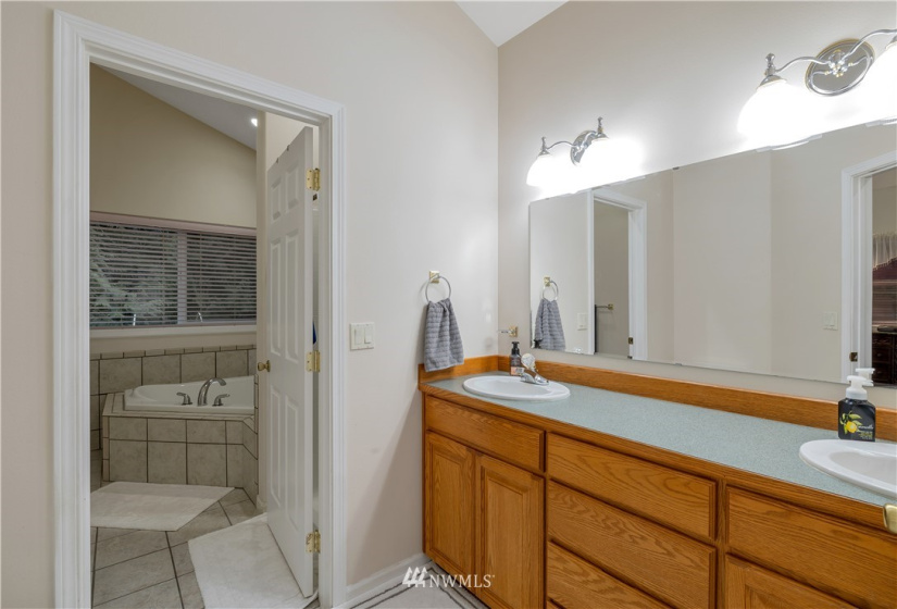 8250 Sesame, Silverdale, Washington 98383, 3 Bedrooms Bedrooms, ,2 BathroomsBathrooms,Residential,For Sale,Sesame,NWM1880050