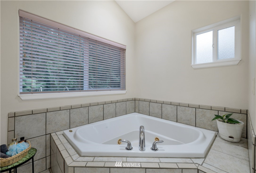 8250 Sesame, Silverdale, Washington 98383, 3 Bedrooms Bedrooms, ,2 BathroomsBathrooms,Residential,For Sale,Sesame,NWM1880050
