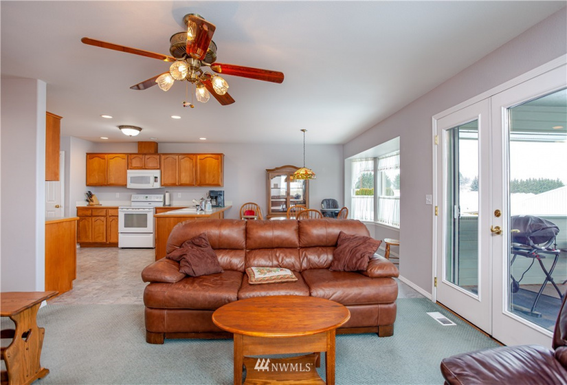 618 Clarissa, East Wenatchee, Washington 98802, 3 Bedrooms Bedrooms, ,3 BathroomsBathrooms,Residential,For Sale,Clarissa,NWM1879945