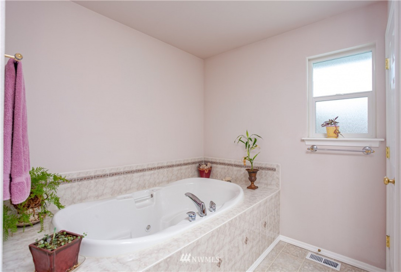 618 Clarissa, East Wenatchee, Washington 98802, 3 Bedrooms Bedrooms, ,3 BathroomsBathrooms,Residential,For Sale,Clarissa,NWM1879945