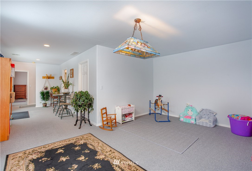 618 Clarissa, East Wenatchee, Washington 98802, 3 Bedrooms Bedrooms, ,3 BathroomsBathrooms,Residential,For Sale,Clarissa,NWM1879945