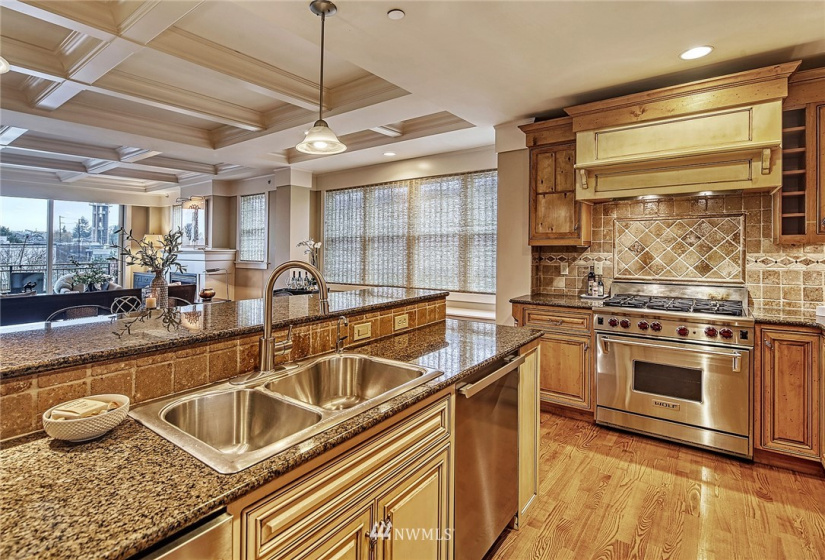 1414 1st, Seattle, Washington 98119, 3 Bedrooms Bedrooms, ,2 BathroomsBathrooms,Residential,For Sale,The Renaissance,1st,NWM1877921
