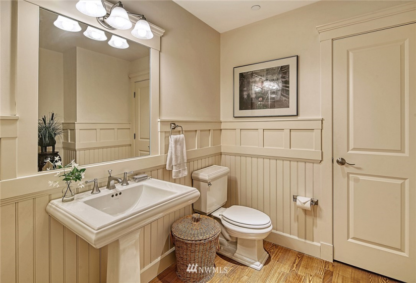 1414 1st, Seattle, Washington 98119, 3 Bedrooms Bedrooms, ,2 BathroomsBathrooms,Residential,For Sale,The Renaissance,1st,NWM1877921
