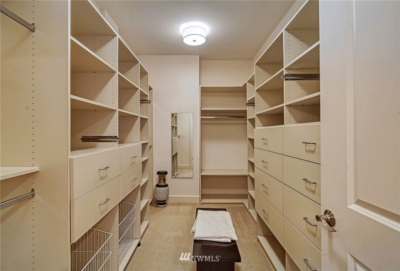 1414 1st, Seattle, Washington 98119, 3 Bedrooms Bedrooms, ,2 BathroomsBathrooms,Residential,For Sale,The Renaissance,1st,NWM1877921