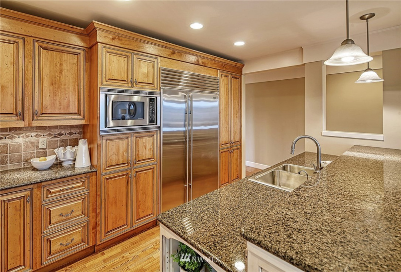 1414 1st, Seattle, Washington 98119, 3 Bedrooms Bedrooms, ,2 BathroomsBathrooms,Residential,For Sale,The Renaissance,1st,NWM1877921