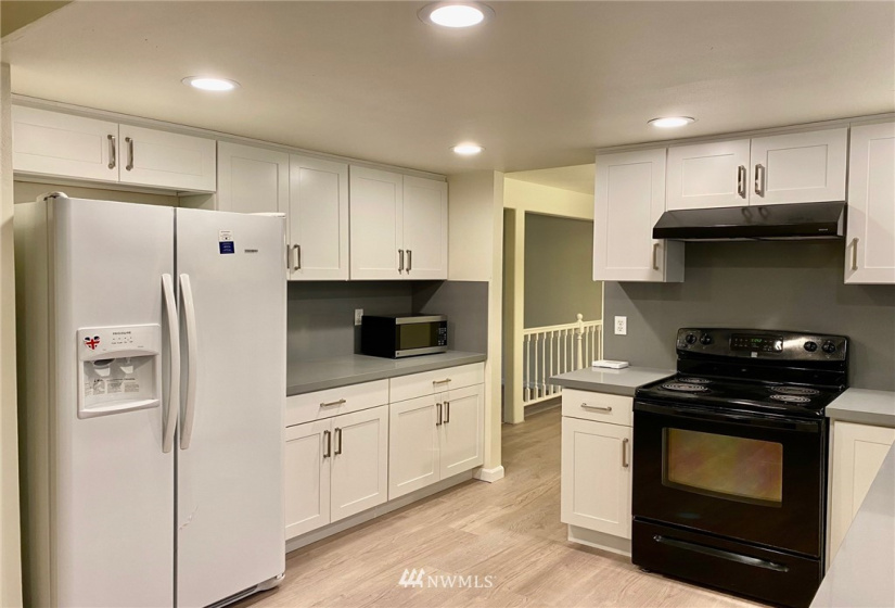 13630 59th, Bellevue, Washington 98006, 5 Bedrooms Bedrooms, ,2 BathroomsBathrooms,Residential Lease,For Rent,Forest Park #3,59th,NWM1878291