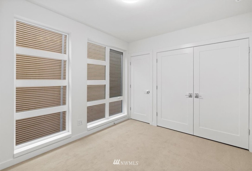 1000 112th, Seattle, Washington 98125, 3 Bedrooms Bedrooms, ,2 BathroomsBathrooms,Residential,For Sale,112th,NWM1880473