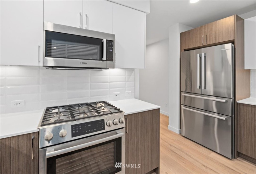 1000 112th, Seattle, Washington 98125, 3 Bedrooms Bedrooms, ,2 BathroomsBathrooms,Residential,For Sale,112th,NWM1880473