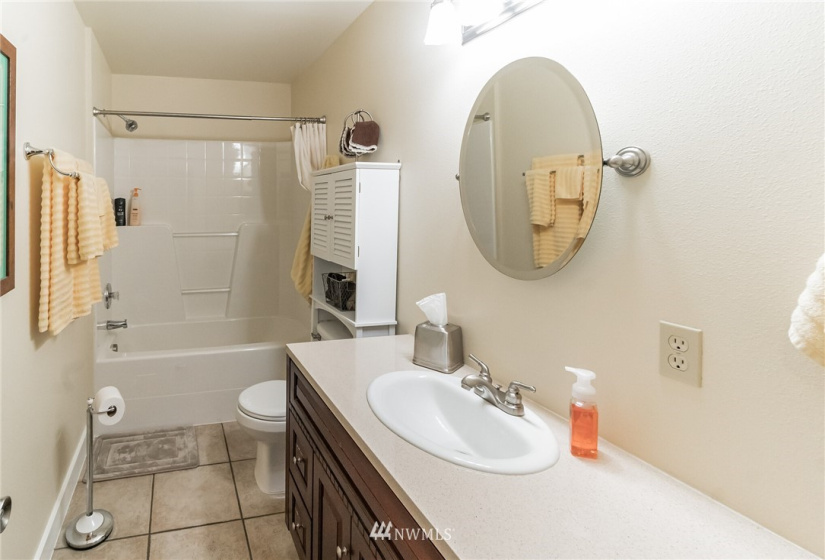 124 Gilbert, Onalaska, Washington 98570, 5 Bedrooms Bedrooms, ,3 BathroomsBathrooms,Residential,For Sale,Gilbert,NWM1880064