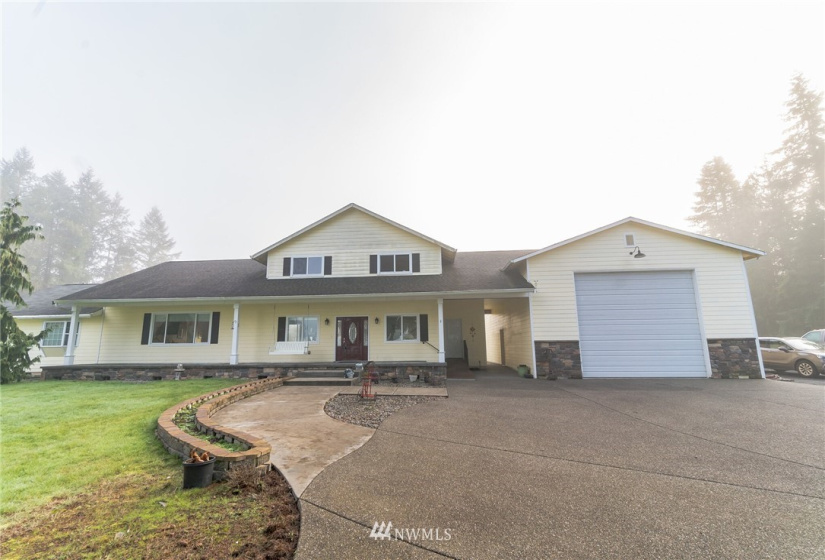 124 Gilbert, Onalaska, Washington 98570, 5 Bedrooms Bedrooms, ,3 BathroomsBathrooms,Residential,For Sale,Gilbert,NWM1880064
