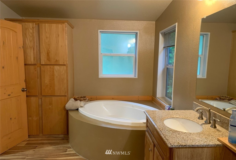 153 Limestone Point, Friday Harbor, Washington 98250, 3 Bedrooms Bedrooms, ,2 BathroomsBathrooms,Residential,For Sale,Batts Short Platt,Limestone Point,NWM1879550
