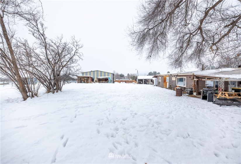 3290 1st, East Wenatchee, Washington 98802, 3 Bedrooms Bedrooms, ,1 BathroomBathrooms,Residential,For Sale,1st,NWM1880541