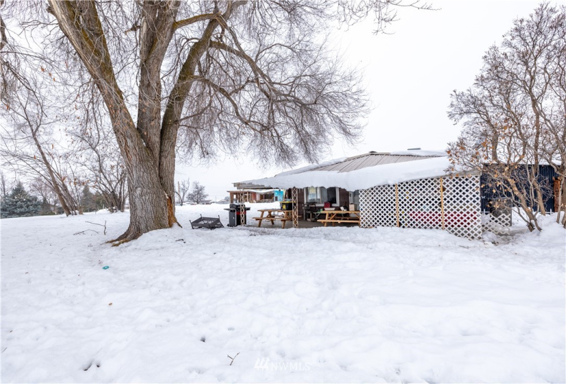 3290 1st, East Wenatchee, Washington 98802, 3 Bedrooms Bedrooms, ,1 BathroomBathrooms,Residential,For Sale,1st,NWM1880541