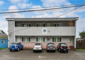 1833 Bay Street, Port Orchard, Washington 98366, ,Residential Income,For Sale,Bay Street,NWM1880597