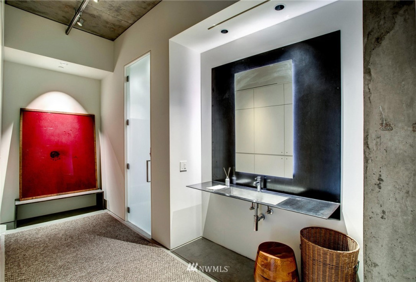 516 Yale, Seattle, Washington 98109, 2 Bedrooms Bedrooms, ,Residential,For Sale,Art Stable,Yale,NWM1880634