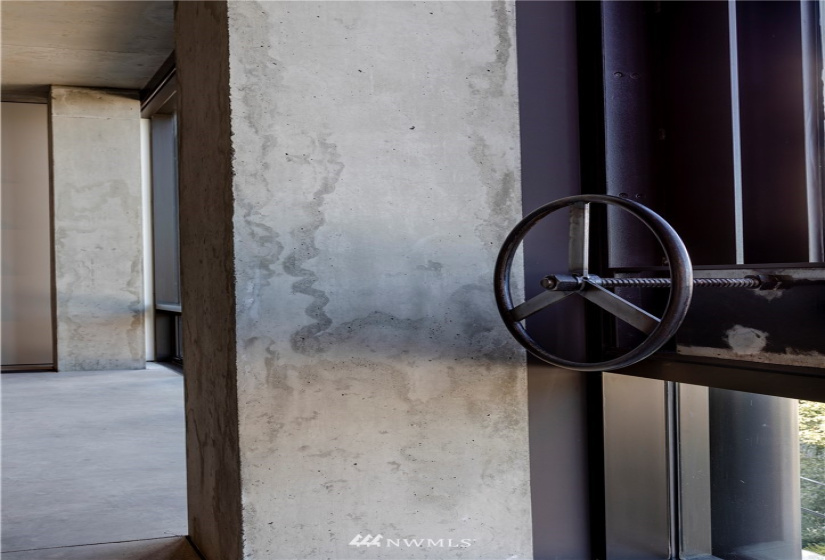 516 Yale, Seattle, Washington 98109, 2 Bedrooms Bedrooms, ,Residential,For Sale,Art Stable,Yale,NWM1880628