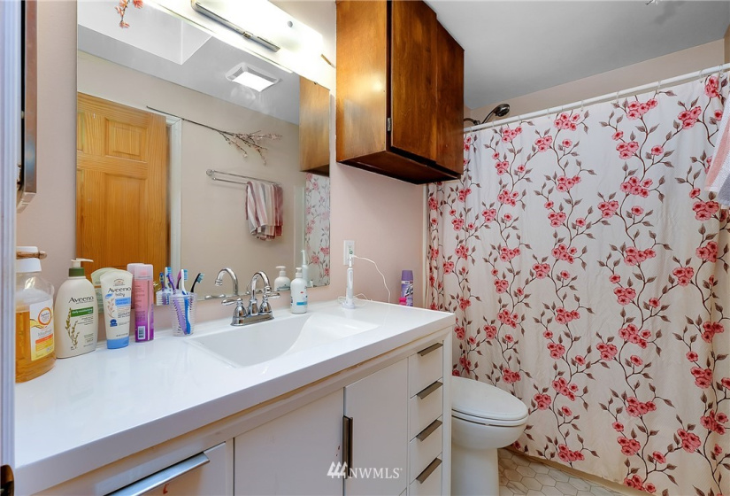 7741 Beacon, Bremerton, Washington 98311, 4 Bedrooms Bedrooms, ,2 BathroomsBathrooms,Residential,For Sale,Beacon,NWM1879766