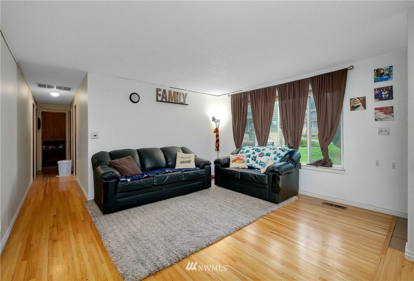 7741 Beacon, Bremerton, Washington 98311, 4 Bedrooms Bedrooms, ,2 BathroomsBathrooms,Residential,For Sale,Beacon,NWM1879766