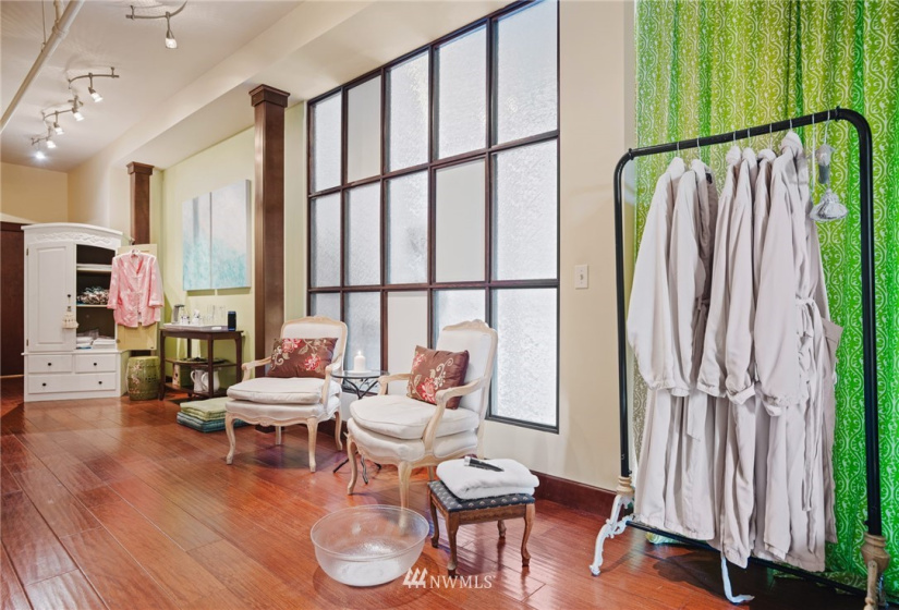 901 1st, Snohomish, Washington 98290, ,Business Opportunity,For Sale,1st,NWM1876467