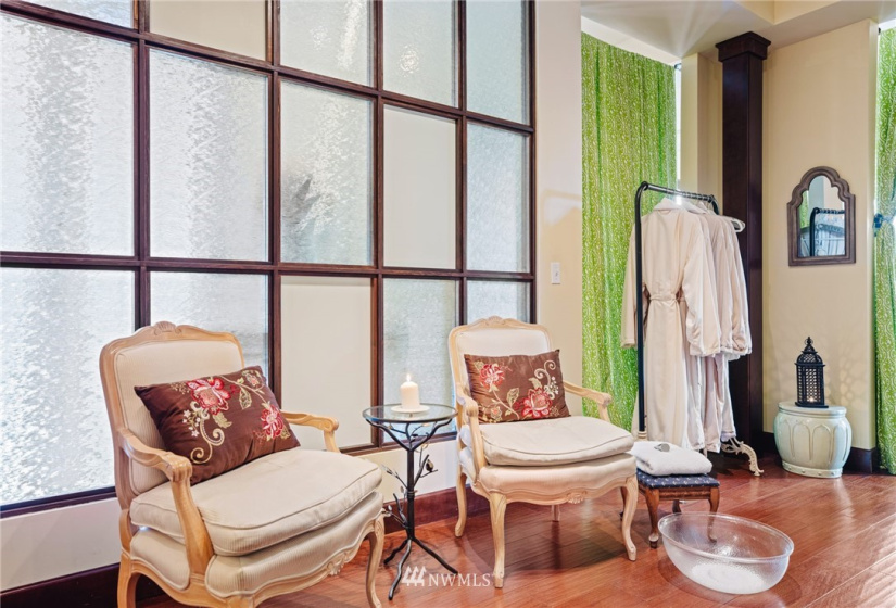 901 1st, Snohomish, Washington 98290, ,Business Opportunity,For Sale,1st,NWM1876467