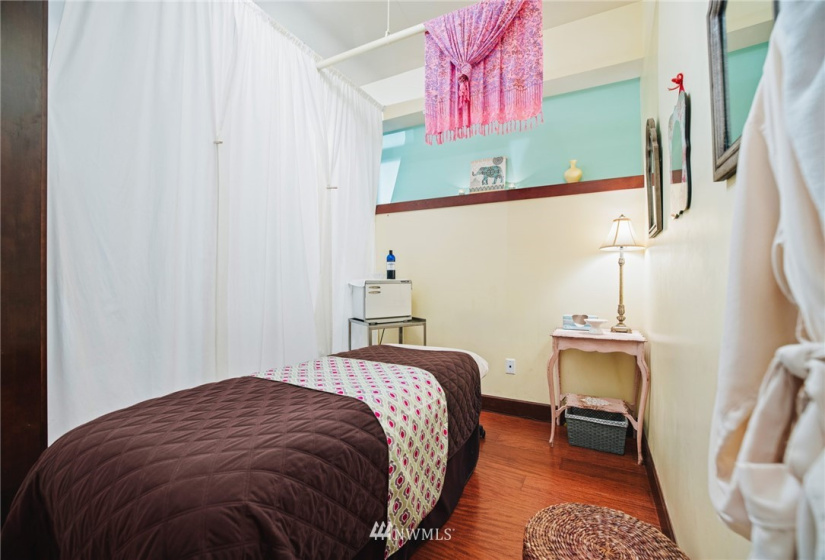 901 1st, Snohomish, Washington 98290, ,Business Opportunity,For Sale,1st,NWM1876467