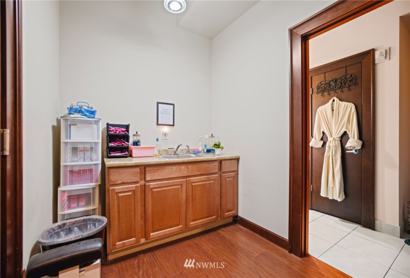 901 1st, Snohomish, Washington 98290, ,Business Opportunity,For Sale,1st,NWM1876467