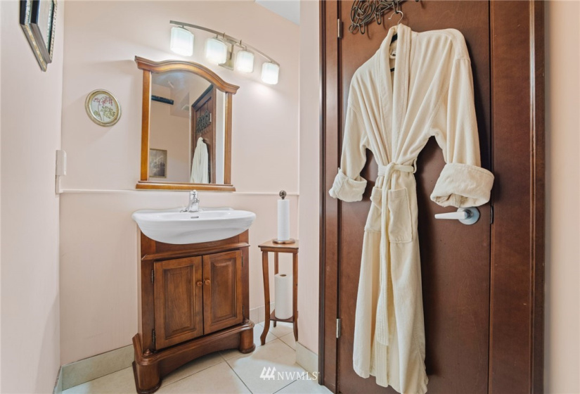 901 1st, Snohomish, Washington 98290, ,Business Opportunity,For Sale,1st,NWM1876467