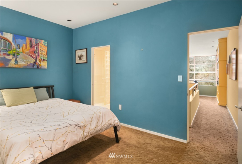 1425 Western, Seattle, Washington 98101, 2 Bedrooms Bedrooms, ,1 BathroomBathrooms,Residential,For Sale,Hillclimb Court,Western,NWM1880568