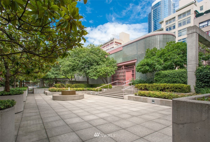 1425 Western, Seattle, Washington 98101, 2 Bedrooms Bedrooms, ,1 BathroomBathrooms,Residential,For Sale,Hillclimb Court,Western,NWM1880568