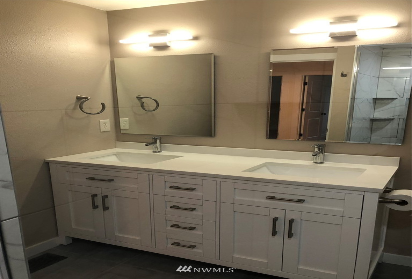 15401 177th Pl, Renton, Washington 98058, 4 Bedrooms Bedrooms, ,Residential Lease,For Rent,Candlewood Ridge Div 04,177th Pl,NWM1880715