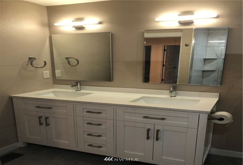 15401 177th Pl, Renton, Washington 98058, 4 Bedrooms Bedrooms, ,Residential Lease,For Rent,Candlewood Ridge Div 04,177th Pl,NWM1880715