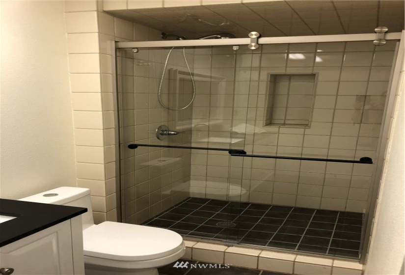 15401 177th Pl, Renton, Washington 98058, 4 Bedrooms Bedrooms, ,Residential Lease,For Rent,Candlewood Ridge Div 04,177th Pl,NWM1880715