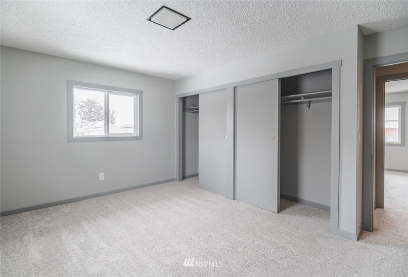 8037 Valley, Moses Lake, Washington 98837, 4 Bedrooms Bedrooms, ,1 BathroomBathrooms,Residential,For Sale,Valley,NWM1880573