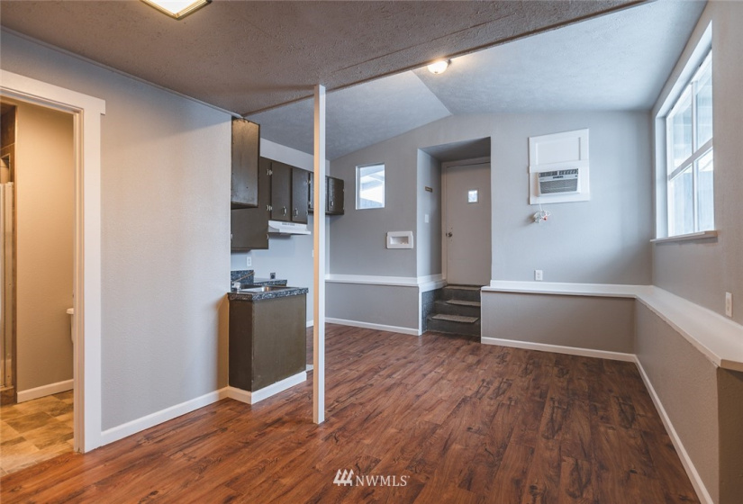 8037 Valley, Moses Lake, Washington 98837, 4 Bedrooms Bedrooms, ,1 BathroomBathrooms,Residential,For Sale,Valley,NWM1880573