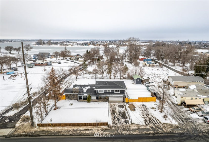 8037 Valley, Moses Lake, Washington 98837, 4 Bedrooms Bedrooms, ,1 BathroomBathrooms,Residential,For Sale,Valley,NWM1880573